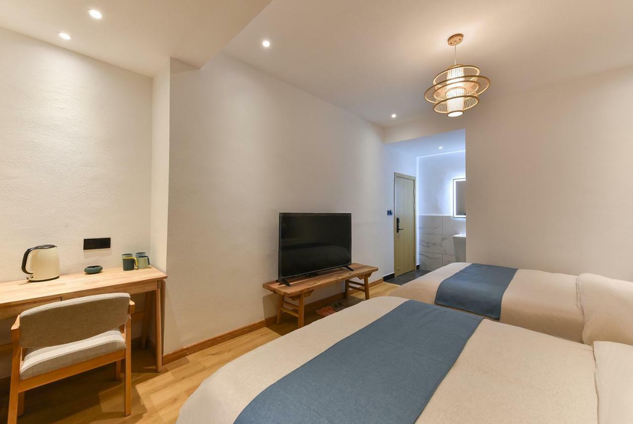 Yifangyan - Tingyuan Qingshe Hostel เฟิ่งหวง ภายนอก รูปภาพ