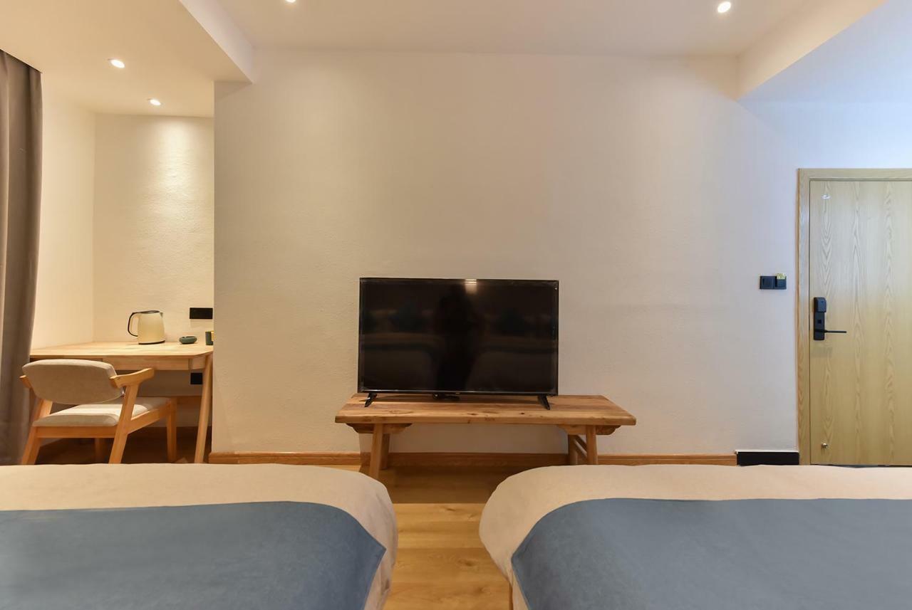 Yifangyan - Tingyuan Qingshe Hostel เฟิ่งหวง ภายนอก รูปภาพ